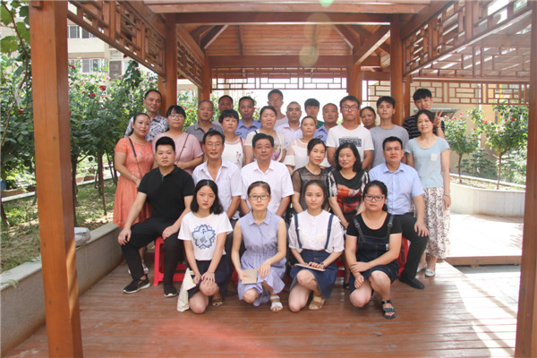 又是一年金秋季，助學圓夢暖人心----2017年寶業(yè)集團“金秋助學”活動圓滿結(jié)束